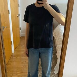 Super light weight Vince tshirt in navy